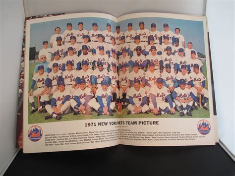 Vintage Ny Mets 1971 Yearbook Etsy