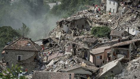 Italy Earthquake Before And After Pictures Show Entire Towns Devastated By Earthquake