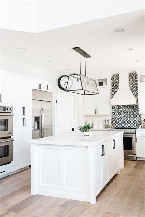 Crackle white and brushed nickel knob. floors, handles, shaker cabinets | White shaker kitchen