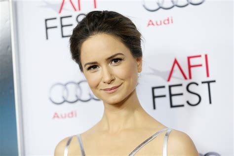 Actress Katherine Waterston Poses At The “inherent Vice” Gala Screening
