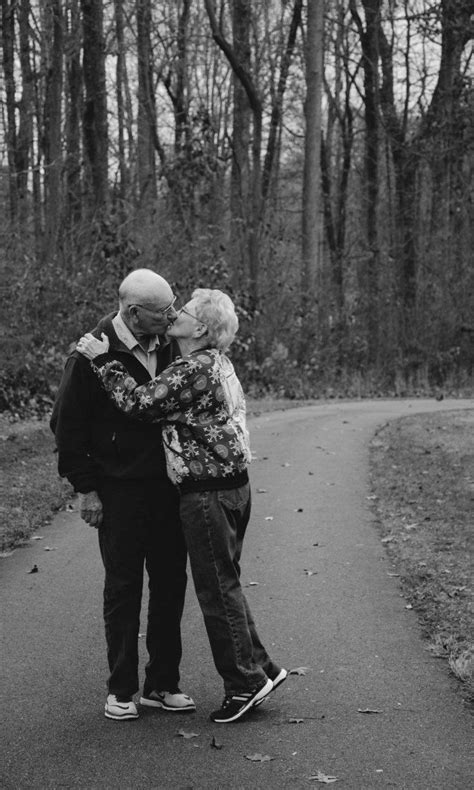 Old Couple In Love Old Love Couples In Love Love Photos Love