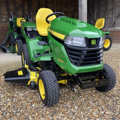 John Deere X584 Lawn Tractor Bertie Green