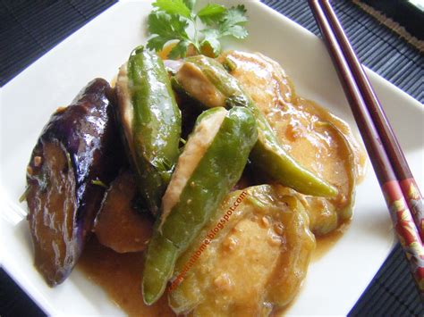 Fei zai yong tau foo mixes pork and fish paste to add additional flavor to their stuffed tofu! Cooking @ Home: Yong Tau Foo