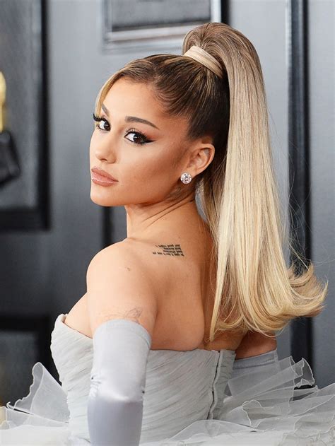 Ariana Grandes Hairstyles See The Singers Different Looks Hollywood Life
