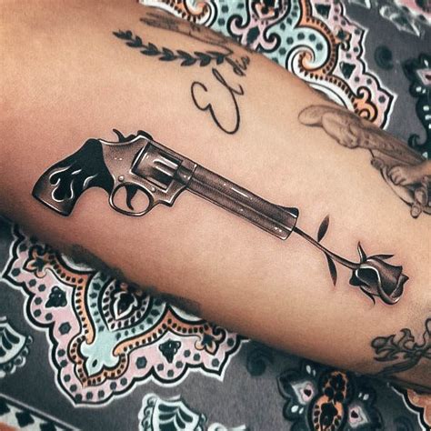 Gun Tattoos On Women
