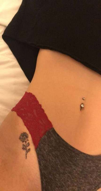 75 cute and fascinating tattoos for girls. 26 Fun and Attractive Small Hip Tattoo Designs for Women ...