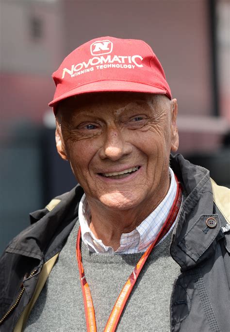 Niki lauda, james hunt'ın aksine çalışkanlığı ve pist dışındaki çekingenliğiyle tanınmıştı. F1 piange morte della Leggenda Niki Lauda | Sgommo.it