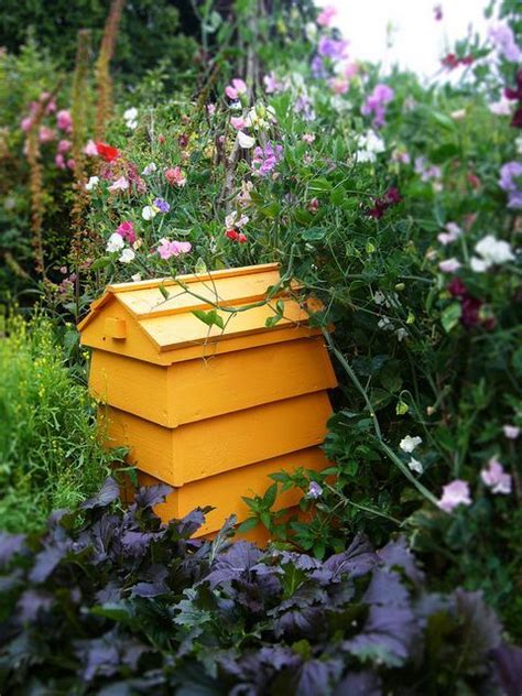 Pin By Beyondvagabond On The Apiarist Backyard Beekeeping Bee Hive