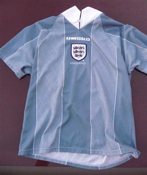 Head over to our online store to see our wide range of mens shirts, including the score draw england 96 away jersey mens, don't miss out today! England Away football shirt 1995 - 1996.