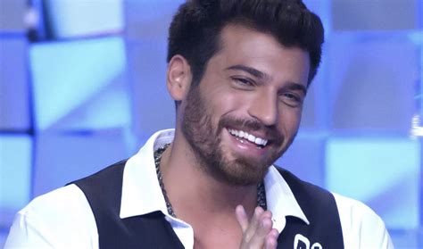 Yaman is preparing for surprise projects can yaman ocak ayında, büyük fan kitlesi olduğu i̇talya'ya gidecek. Can Yaman manda un nuovo messaggio alle fan che l'hanno ...