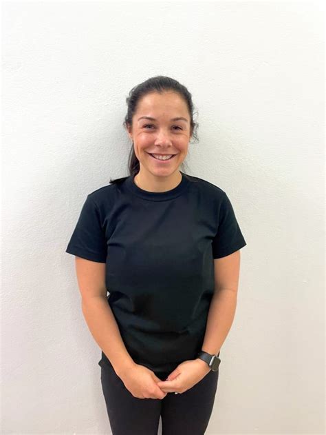 Emma Lyon Fit And Flow Physiotherapy Physiotherapy Caringbah
