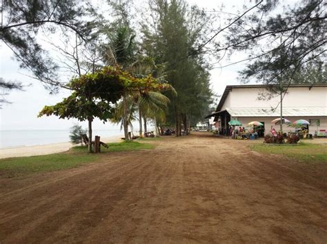 Nomor telepon darurat adalah satu atau beberapa nomor telepon yang dapat dihubungi dalam keadaan darurat oleh masyarakat umum untuk mendapatkan bantuan dari berbagai pihak seperti polisi, pemadam kebakaran dan pertolongan medis atau pengangkutan (evakuasi) ke rumah sakit. Nomor Telpon Pantai Lamaru / Wisata Pantai Dan Wisata Air Lainnya Di Balikpapan Jotravelguide ...