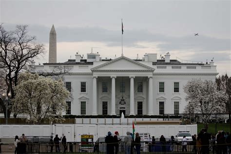 White House Suspends Public Tours