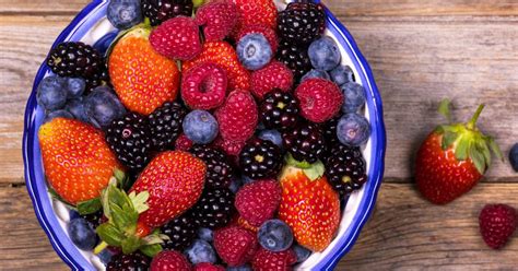 Maximum concentrations (cmax) of apixaban appear 3 to 4 hours after oral administration of eliquis. Enlarged prostate diet: Foods to eat and avoid