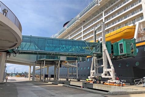 Port Canaveral Cruise Terminal 8 Adelte