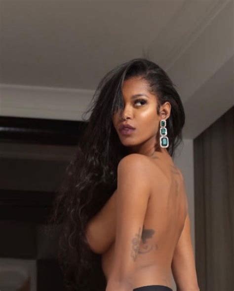 Jessica White Nude And Sexy 43 Photos Video The Fappening
