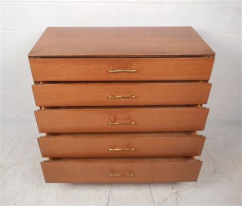 Getting together the final pieces of modern bedroom furniture can be the last step in creating a modern serene environment to fall asleep in. Mid-Century Modern Bedroom Set by R-Way Furniture For Sale ...