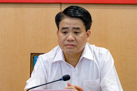 Như báo giao thông đã đưa tin, sáng nay 7/9, tand tp.hà nội bắt đầu mở phiên xét xử sơ thẩm vụ án giết người và chống người thi hành công vụ xảy ra tại thôn hoành (xã đồng tâm. Xử kín ông Nguyễn Đức Chung để 'đảm bảo giữ bí mật nhà nước'