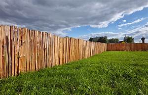 Dřevěné plaňky na plot