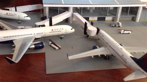 1200 Airport Delta Terminal With Jetways And Gse Youtube