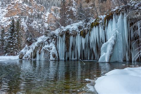 Hike Hanging Lake Trail, Colorado - Winter Edition | We Who Roam