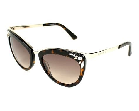 ☀️ en ville comme à la plage, on craque pour ces lunettes de soleil xxl <3. Lunettes de soleil Fortune de Swarovski en SW-102 52F