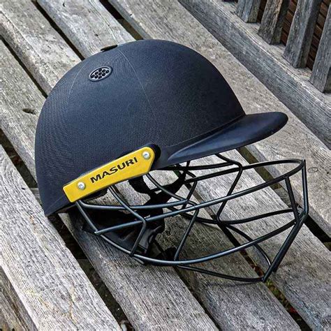 Cricket Helmets Components Specifications And How Its Made