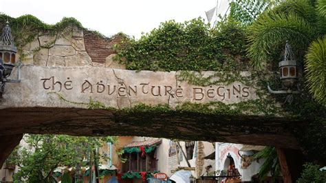 Port Of Entry At Universals Islands Of Adventure