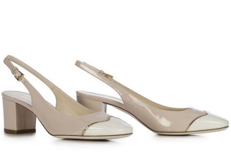 Compra online scarpe modello chanel. Scarpe bicolor modello Chanel #loriblu #womanshoes #fashion #mood #trend #shoes2014 #scarpedonna ...