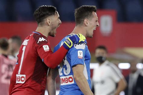 If instead napoli had to travel to verona (close by) to play hellas in the same situation, i sincerely doubt the federcalcio would even consider the idea of. Le pagelle di Napoli-Juventus 4-2: Meret e Koulibaly i ...
