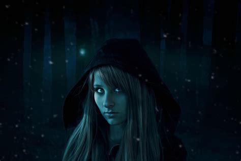 Fantasy Gothic Goth Dark Female Woman Girl Young Beauty Model
