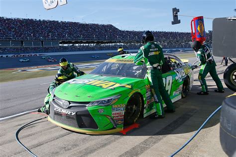 Combining the best elements of the ppg porter paints and ppg paints brands, ppg's new comprehensive offering consists of a. Subway | Carl Edwards #19 Paint Scheme on Behance