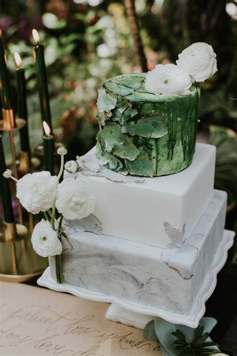 Romance In The Tropics At Oklahoma City Botanical Garden Garden Wedding Cake Floral Wedding