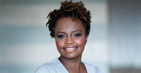 Karine is in a relationship with cnn correspondent suzanne malveaux. Ticket | Karine Jean-Pierre, vers le sommet