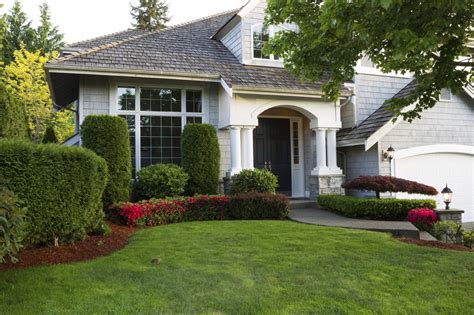 Diy synthetic turf installation with our video tutorial and specialized products for laying and installing artificial turf. How to Install Artificial Turf At Home | AGL