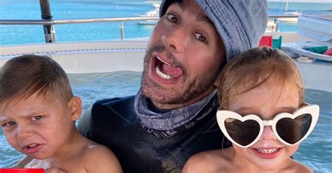 Happy Th Enrique Iglesias Shares Rare Photo Of Twins Nicholas And Lucy