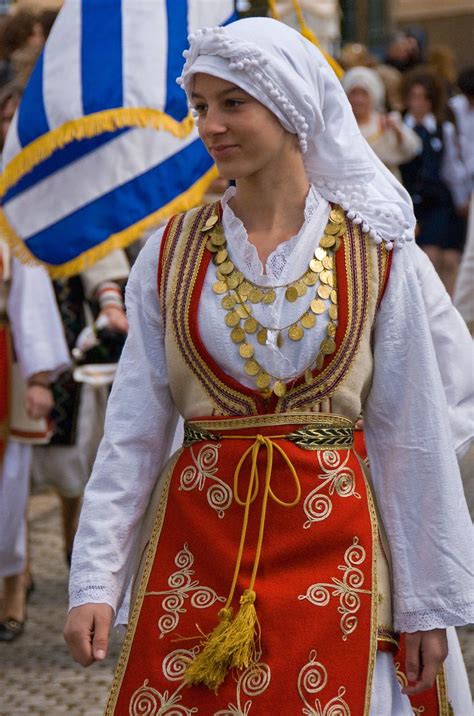 Греческое Национальное Платье