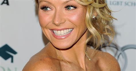 Kelly Ripa Sends Inappropriate Picture To In Laws And More Of Whats