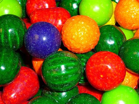 Seedlings Candy Filled Double Bubble Gum Balls 1lb 453g About 48 Pieces