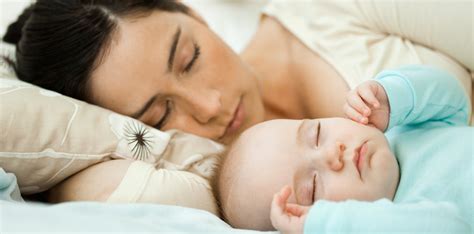 But it's as though baby doesn't want me on either side! Co-sleeping with your baby - TheTot