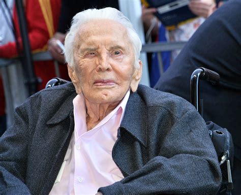 Actor Kirk Douglas 101 Attends His Son S Hollywood Walk Of Fame