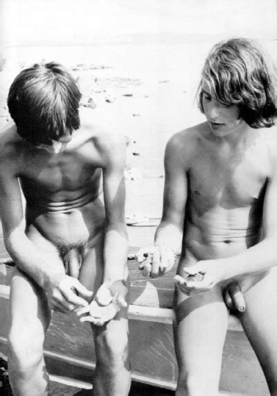 Cute Vintage Nude Guys