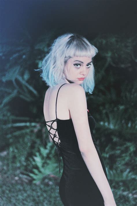 i love bangs ♥ | Grunge hair, Hairstyles with bangs, Short ...