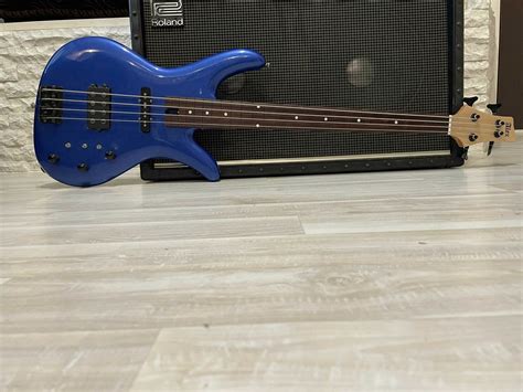 Продам мастеровой Безладовый бас fretless bass commerce bass Форумы для гитаристов