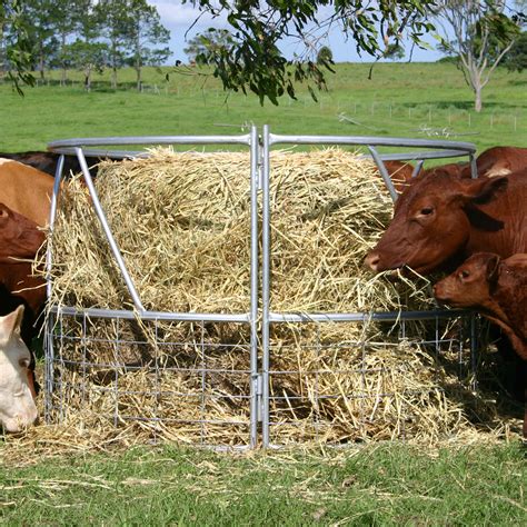 Split Round Bale Feeder Cavalier Livestock Equipment