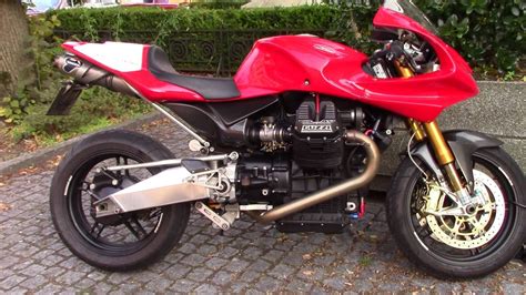 Tutta la gamma moto guzzi in esposizione e in pronta consegna. Moto Guzzi MGS-01 Corsa - YouTube
