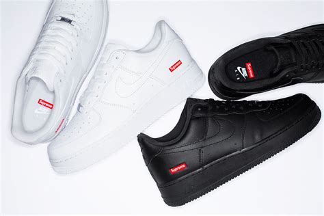 Supreme X Nike Air Force 1 Low White And Black Le Site De La Sneaker
