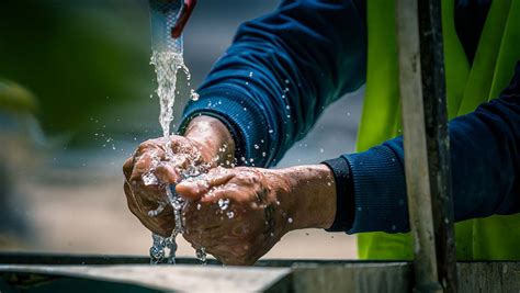 New research reveals that cooling with running water is the best initial treatment for a child's burn. OSHA COVID-19 Guidelines for Construction Sites | Acorn ...