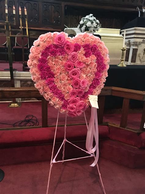 Flowers from the heart is located in philadelphia city of mississippi state. Rose Heart Easel in Philadelphia, PA | Nature's Gallery ...