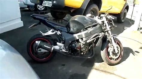 Easy handling is the second name of. HONDA CBR 1100 XX SUPER BLACKBIRD - CARROS USADOS E ...